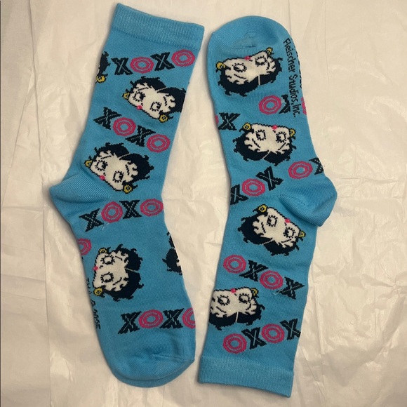 Betty Boop Cartoon Character Socks - Picture 4 of 6